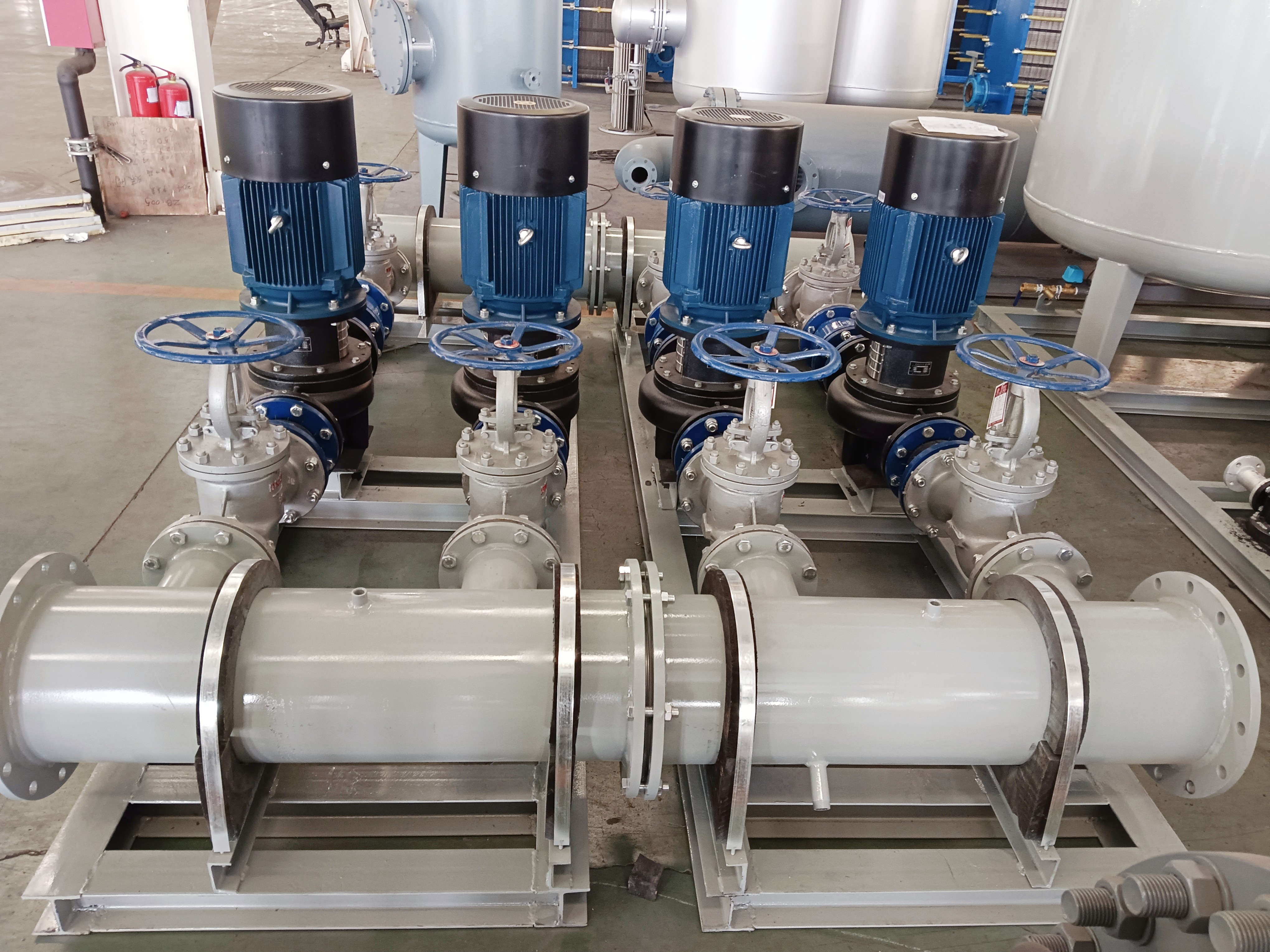 Каковы преимущества использования чиллера с водяным охлаждением HVAC в коммерческих зданиях?